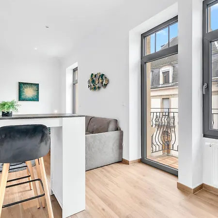 3 - Near Place De Paris *