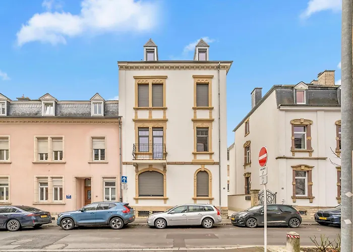 3 - Near Place De Paris Apartment *